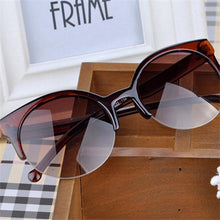 Load image into Gallery viewer, Oculos De Sol Feminino 2016 New Fashion Retro Designer Super Round Circle Glasses Cat Eye Women's Sunglasses Glasses Goggles
